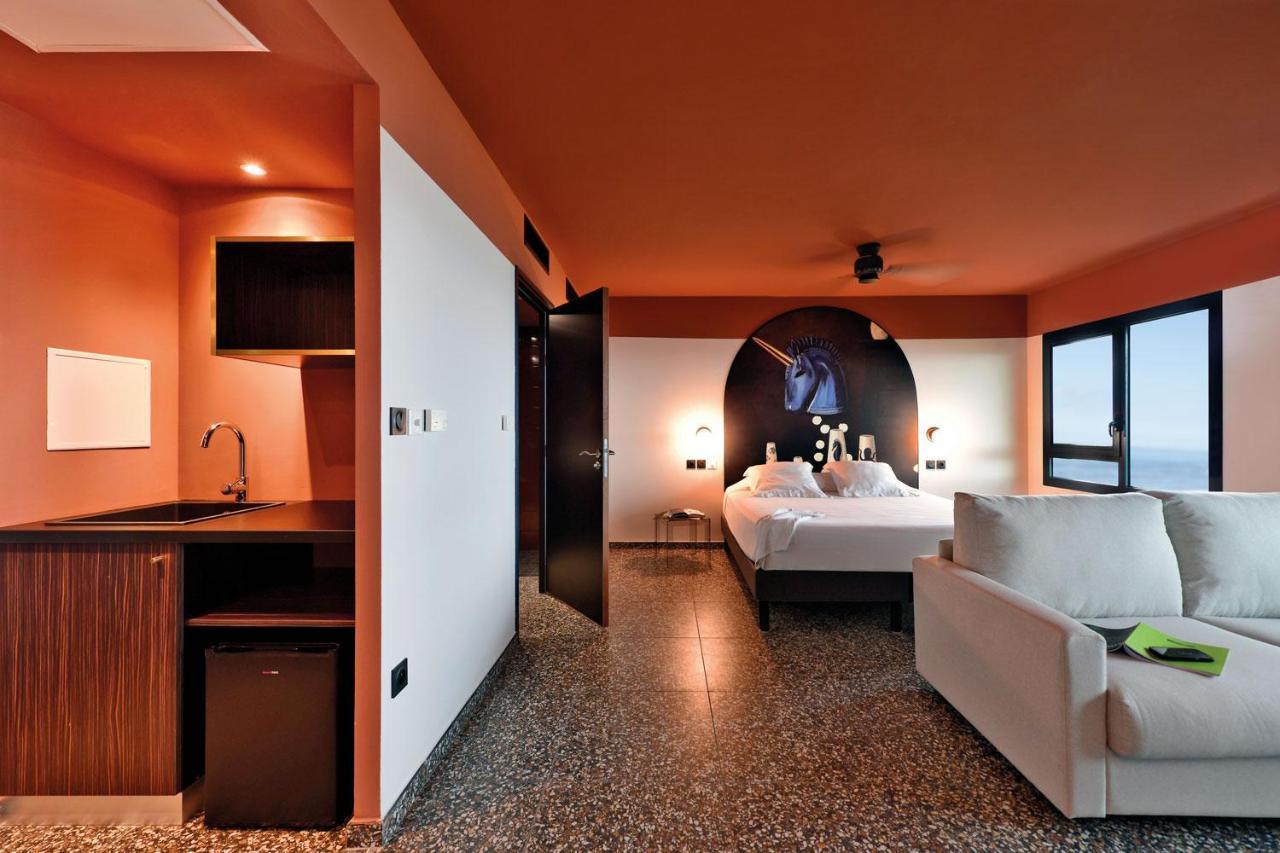Dina Morgabine Saint Denis Hotel Kültér fotó
