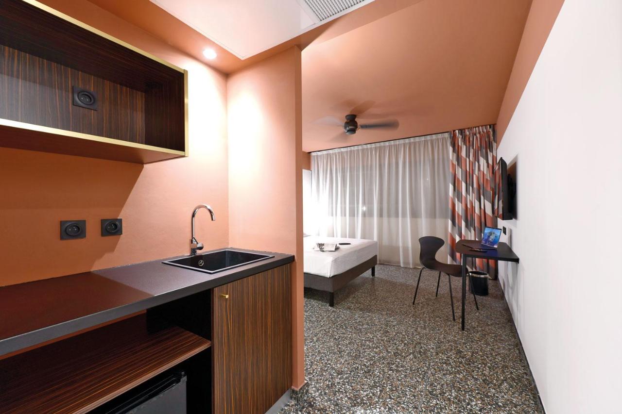 Dina Morgabine Saint Denis Hotel Kültér fotó