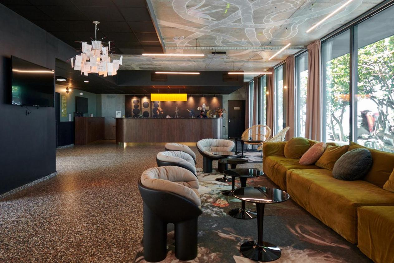 Dina Morgabine Saint Denis Hotel Kültér fotó