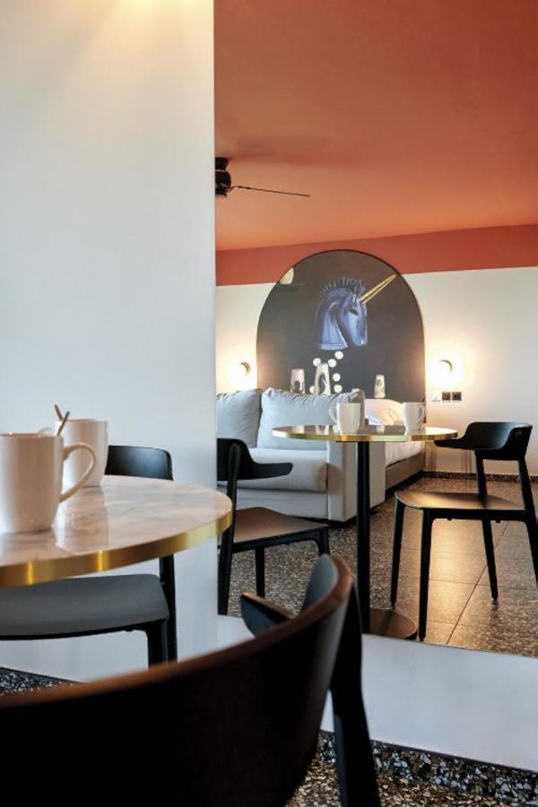 Dina Morgabine Saint Denis Hotel Kültér fotó